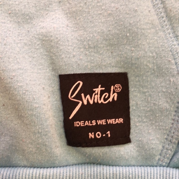 Switch hooded pullover sweatshirt.  Size M - Picture 4 of 9